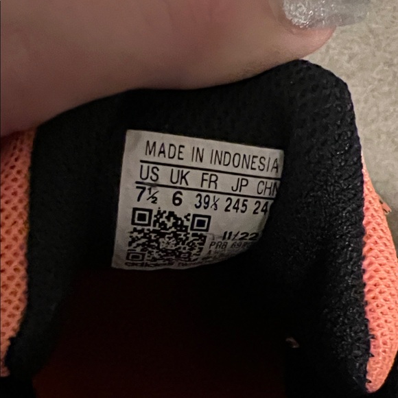 Adidas Terrex Hiking Shoes - Picture 6 of 6